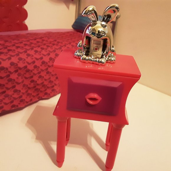 2010 Barbie bedroom set - Picture 2 of 7